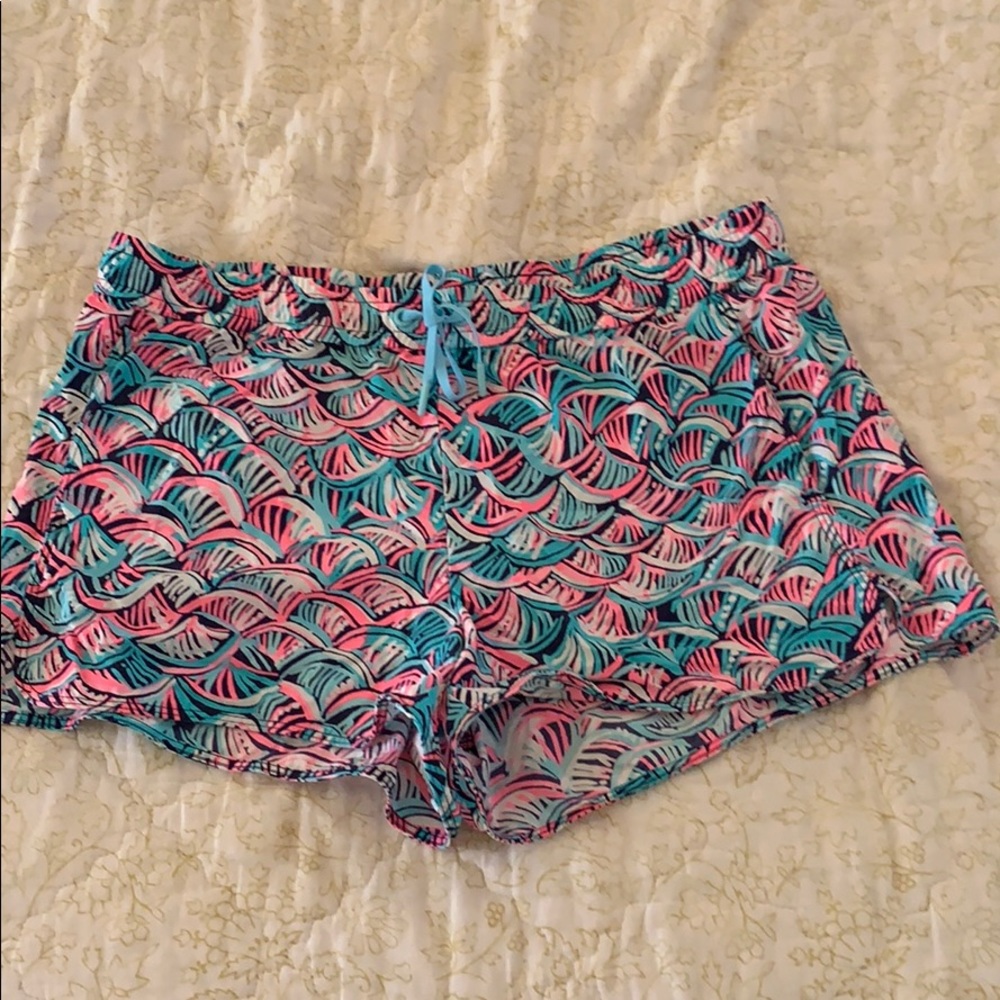 Lilly Pulitzer Run Around Shorts
